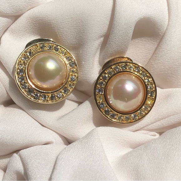 Vintage Christian Dior Faux Pearl Crystal Round Clip On Earrings Signed - Picture 4 of 8